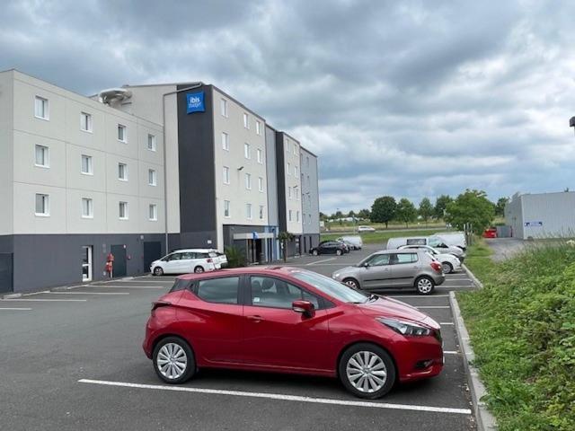 Ibis Budget Cognac Шатобернар Экстерьер фото